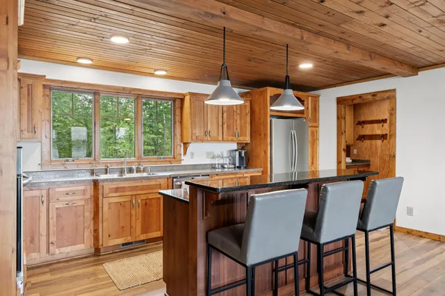 $799,900 | 22910 South Shore Drive, Emily, MN 56447