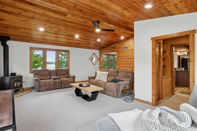 $799,900 | 22910 South Shore Drive, Emily, MN 56447