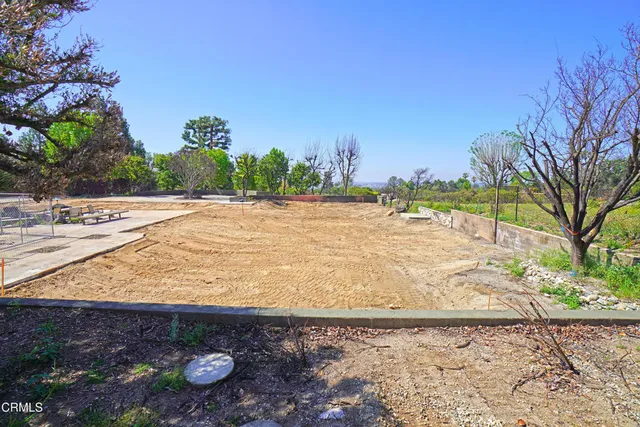 $2,000,000 | 1561 Gaywood Drive, Altadena, CA 91001