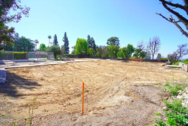 $2,000,000 | 1561 Gaywood Drive, Altadena, CA 91001