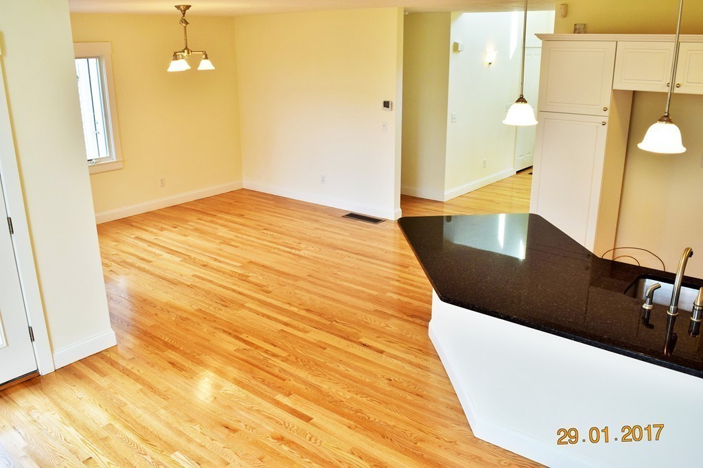 4 Hemlock Road, Unit 4 Bourne, MA 02532 - Photo 16 of 30 Gallery Image 16