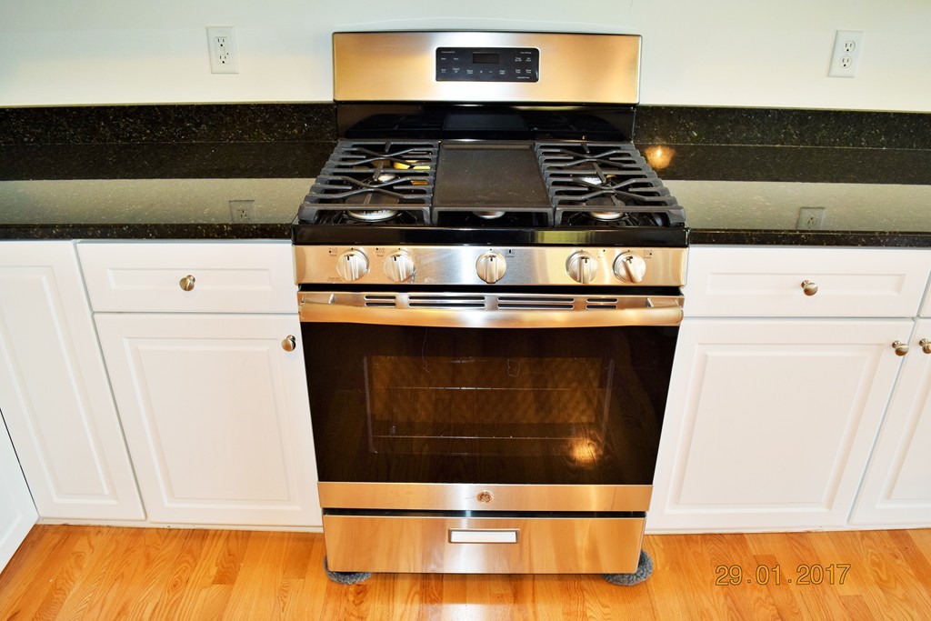 4 Hemlock Road, Unit 4 Bourne, MA 02532 - Photo 18 of 30 Gallery Image 18
