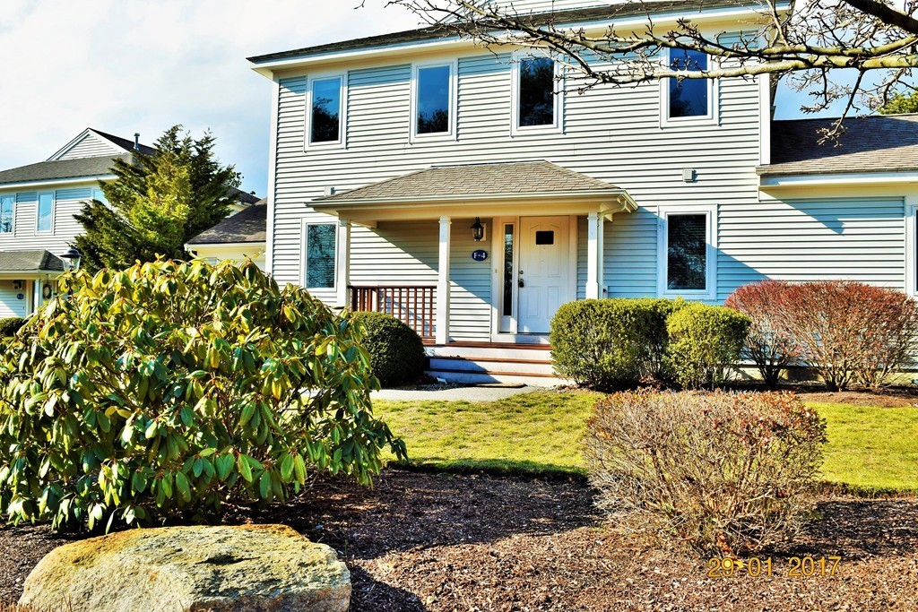 4 Hemlock Road, Unit 4 Bourne, MA 02532 - Photo 3 of 30 Gallery Image 3
