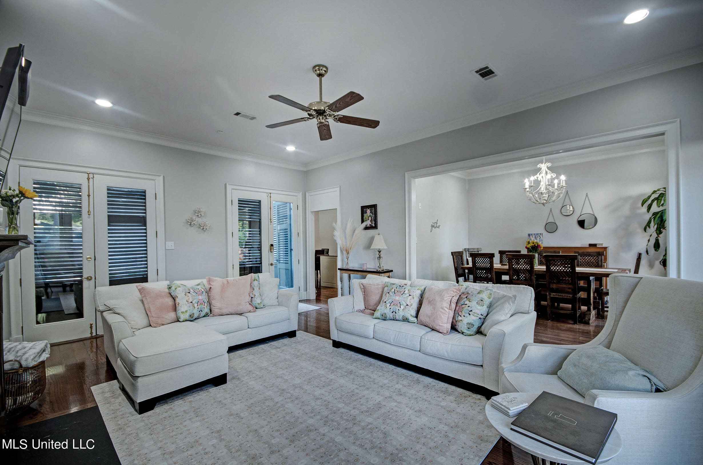 4206 Ridgewood Road Jackson, MS 39211 - Photo 6 of 28 imgp1697_8_9