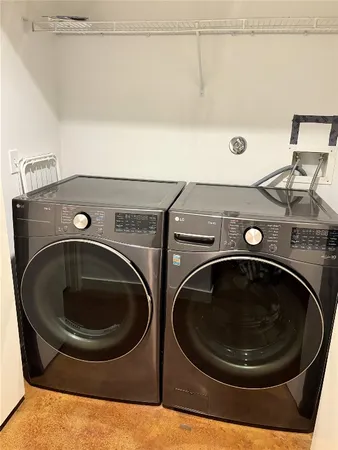 $2,600 | 2918 Commerce Street, Houston, TX 77003