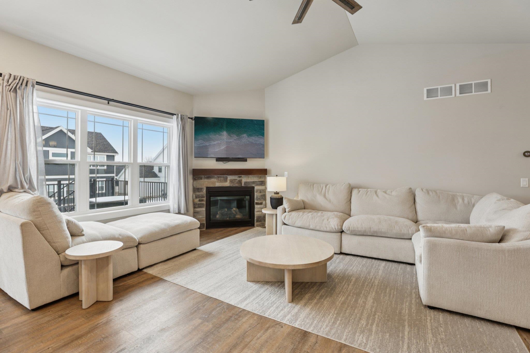 1159 Reese Waunakee, WI 53597 - Photo 4 of 36