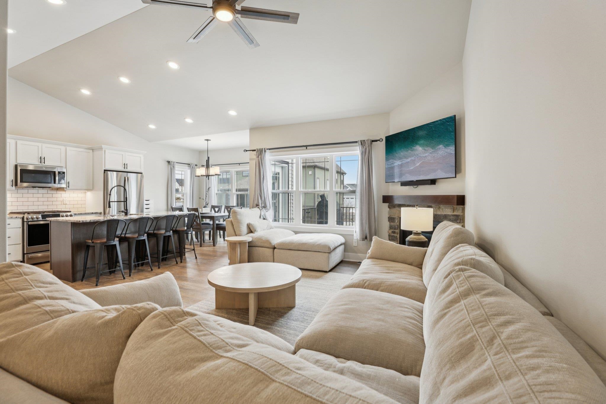 1159 Reese Waunakee, WI 53597 - Photo 5 of 36