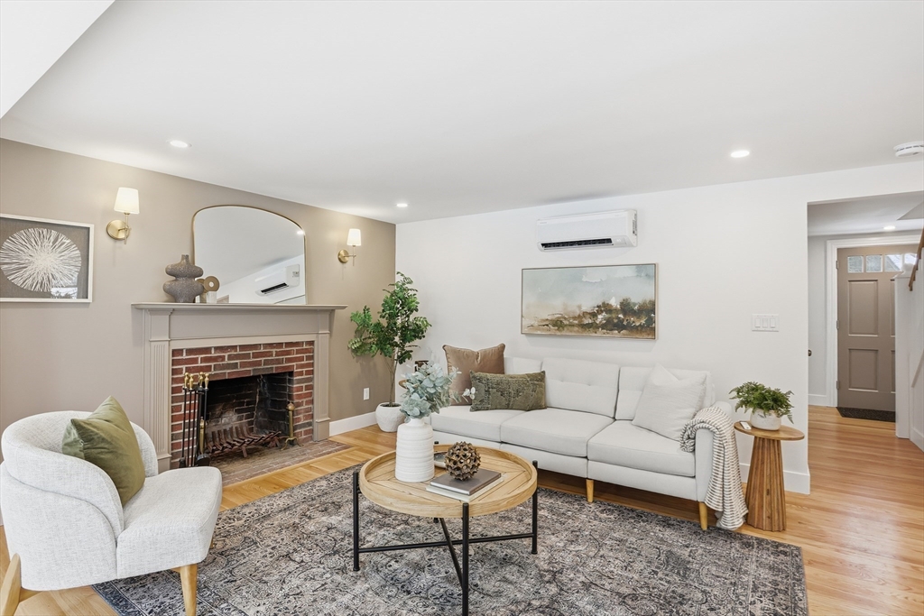 4 Littlefield Road Acton, MA 01720 - Photo 3 of 41