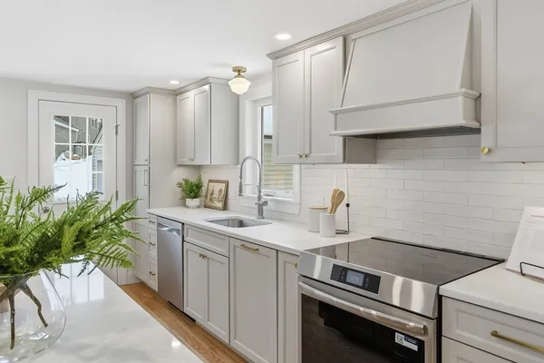 $935,000 | 4 Littlefield Road, Acton, MA 01720