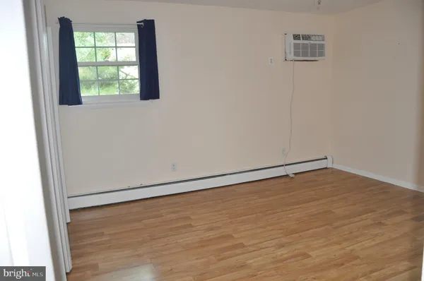 $2,000 | 340 Woodlawn Terrace, Unit H1, Collingswood, NJ 08108