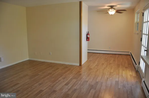 $2,000 | 340 Woodlawn Terrace, Unit H1, Collingswood, NJ 08108