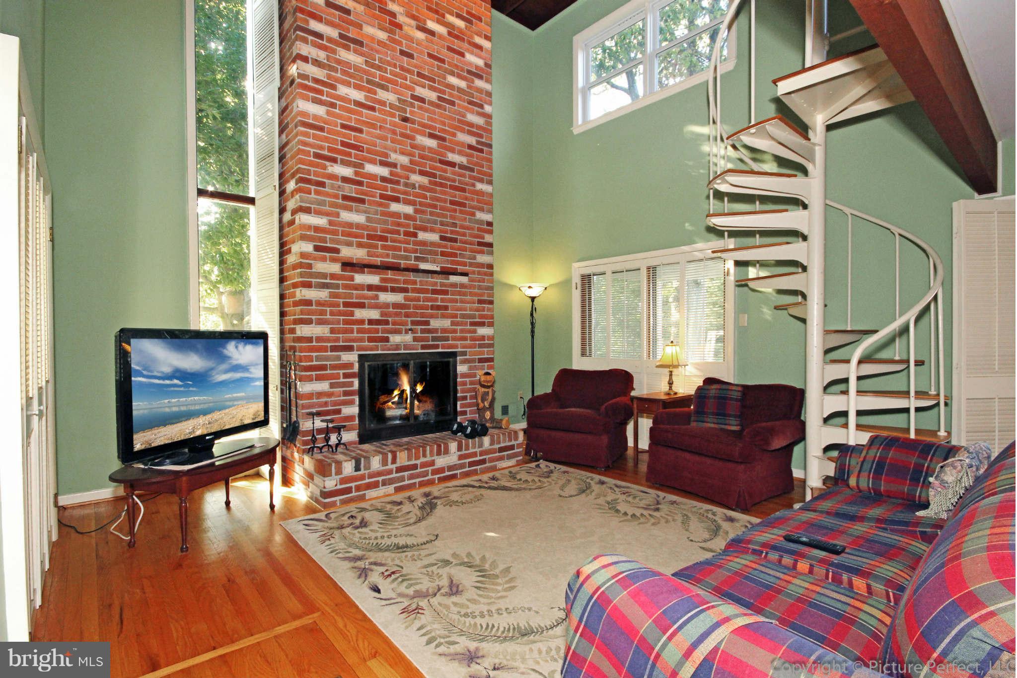 1605 Michael Road Middletown, MD 21769 - Photo 13 of 30 Family Room