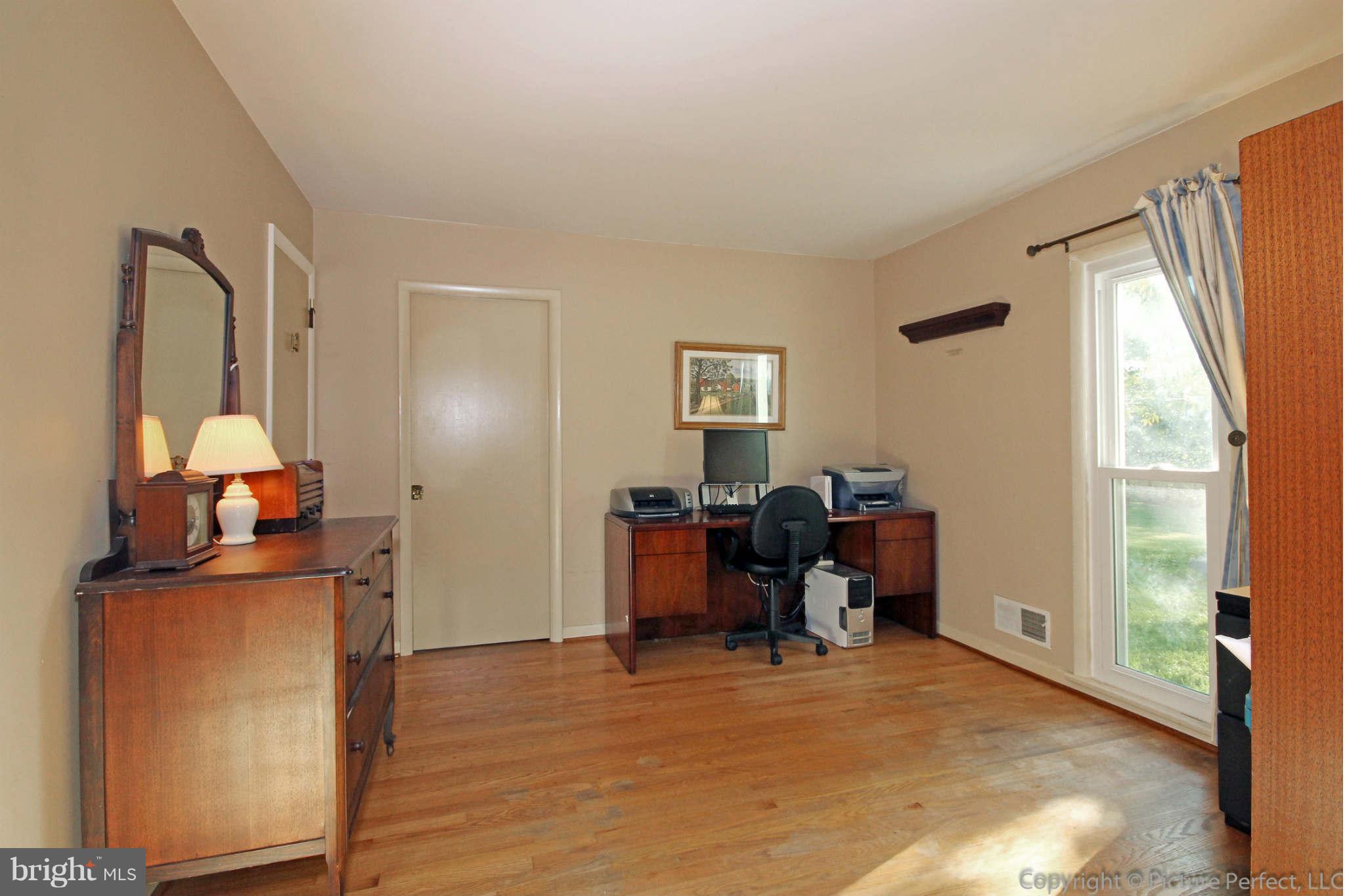 1605 Michael Road Middletown, MD 21769 - Photo 21 of 30 Office
