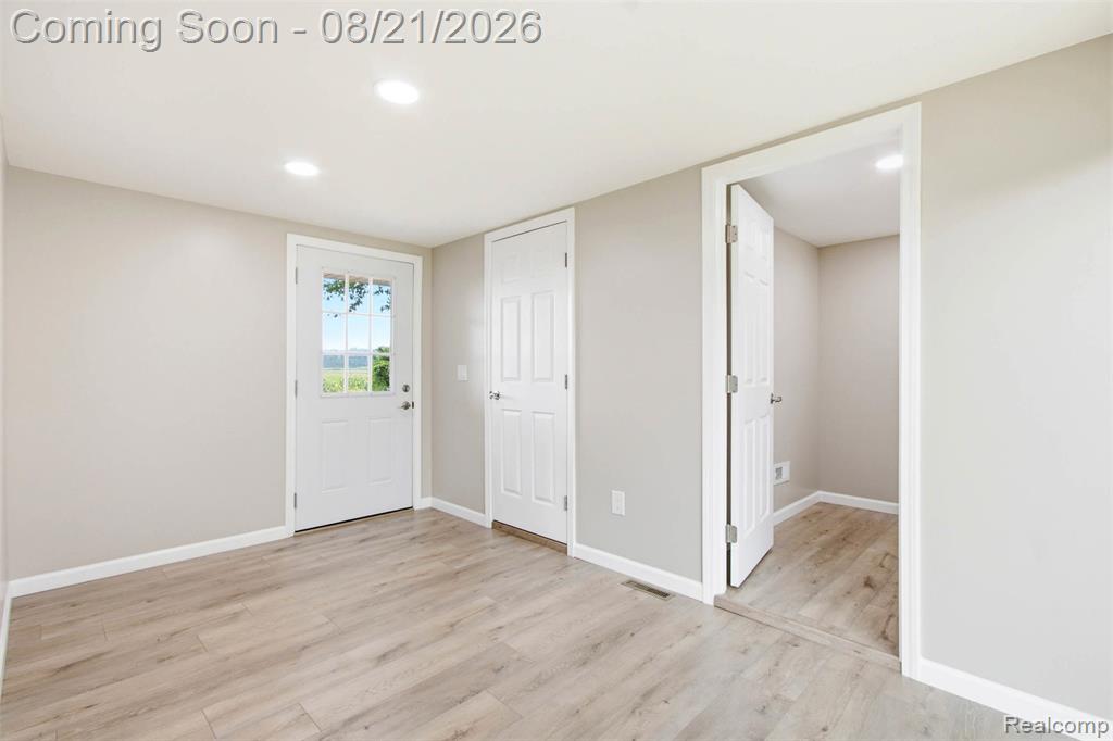 1938 Sheick Road Monroe, MI 48162 - Photo 2 of 20 Gallery Image 2