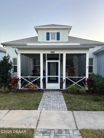$2,500 | 562 Land Shark Boulevard, Daytona Beach, FL 32124