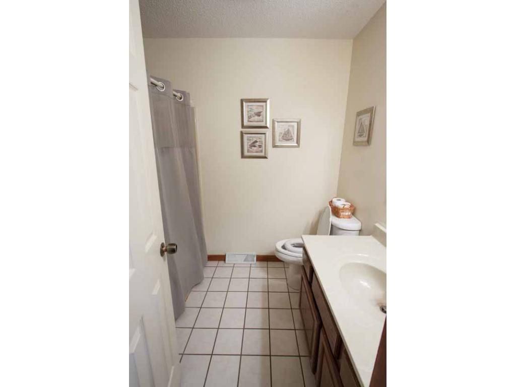 770 Old Stagecoach Road Jonesborough, TN 37659 - Photo 11 of 24 Hall Bath