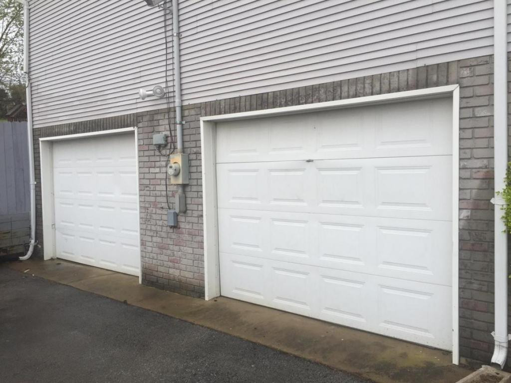 770 Old Stagecoach Road Jonesborough, TN 37659 - Photo 21 of 24 Garage doors