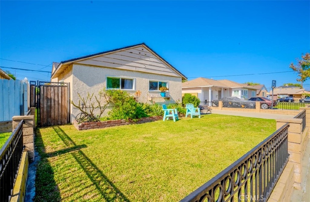 10539 Gridley Road Santa Fe Springs, CA 90670 - Photo 13 of 27 a view of an house with swimming pool