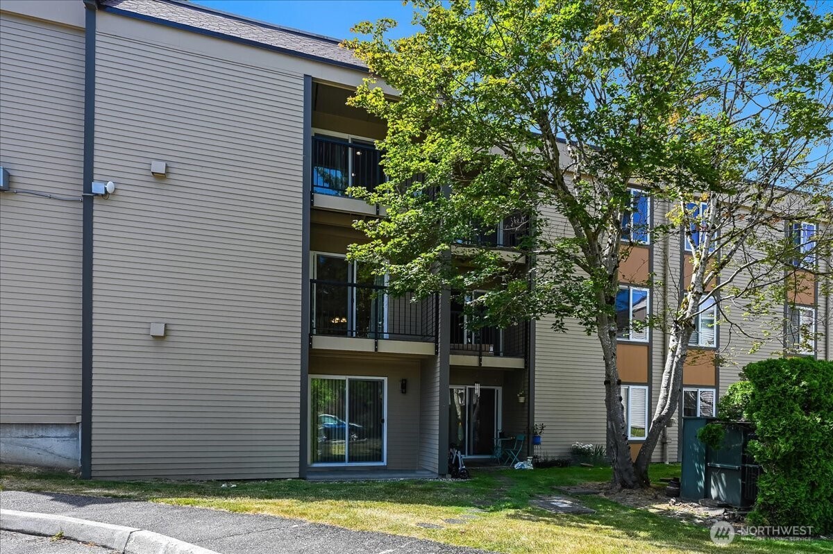 14600 Northeast 32nd St Unit I16  