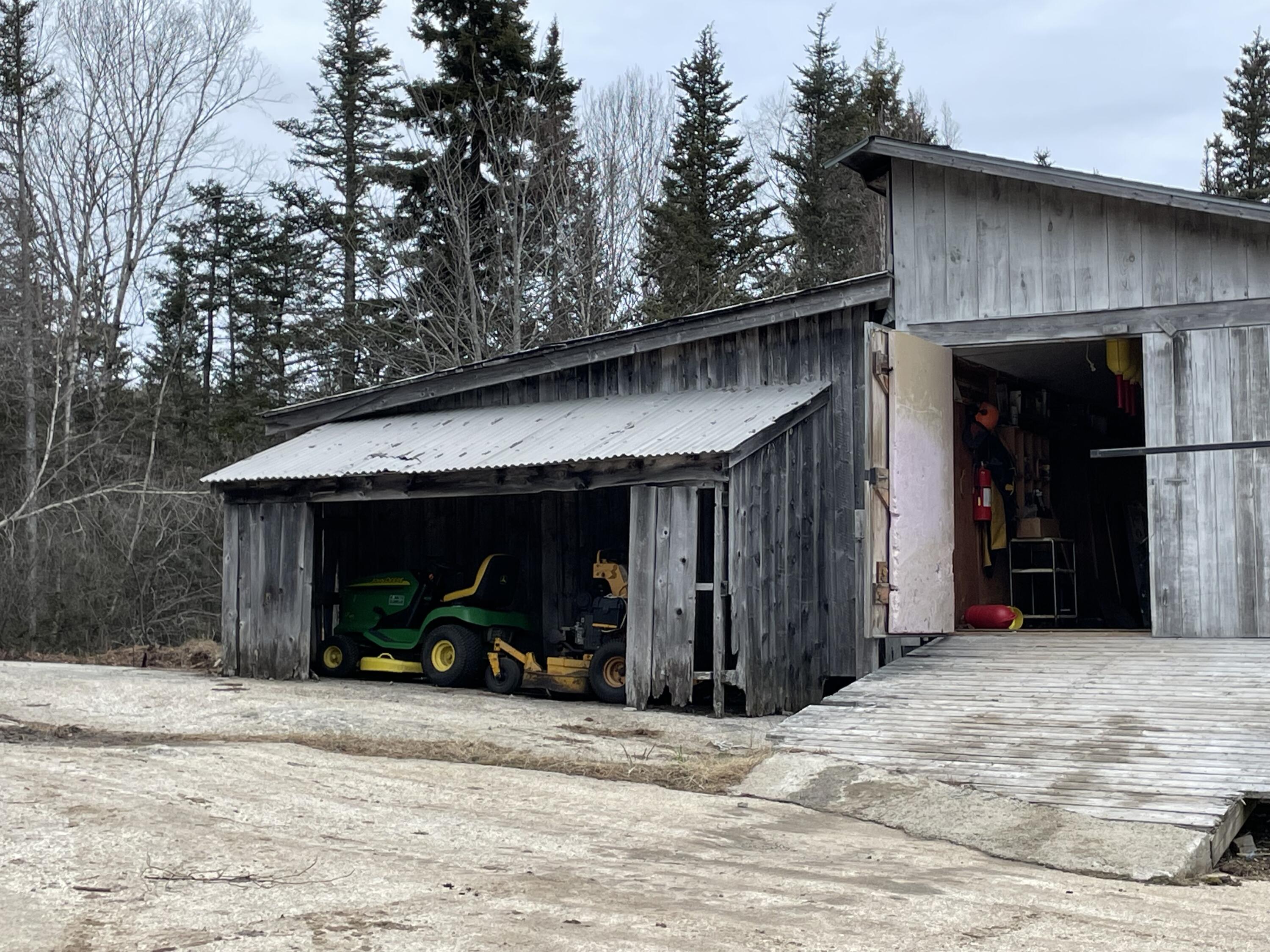 9-21 North Haven Road Vinalhaven, ME 04863 - Photo 5 of 18 Shop Entrance with Ramp