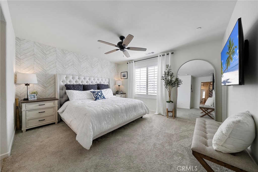 1045 West Clover Avenue Rialto, CA 92376 - Photo 14 of 32