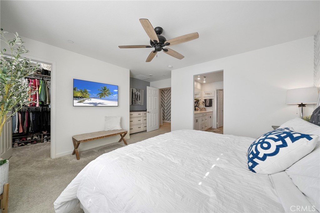 1045 West Clover Avenue Rialto, CA 92376 - Photo 15 of 32