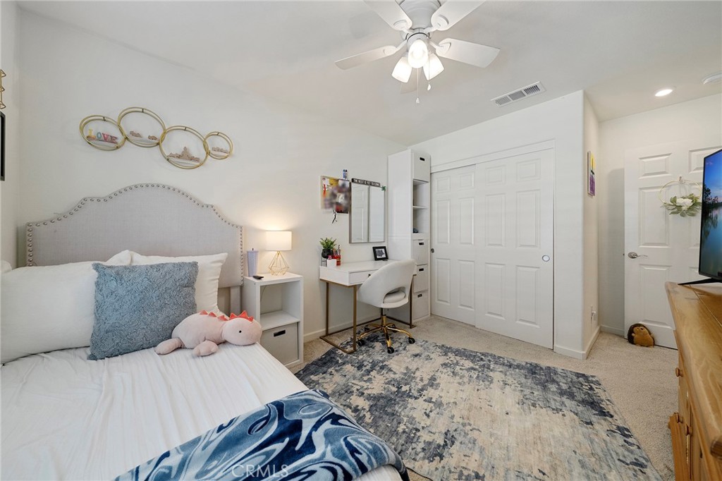 1045 West Clover Avenue Rialto, CA 92376 - Photo 22 of 32