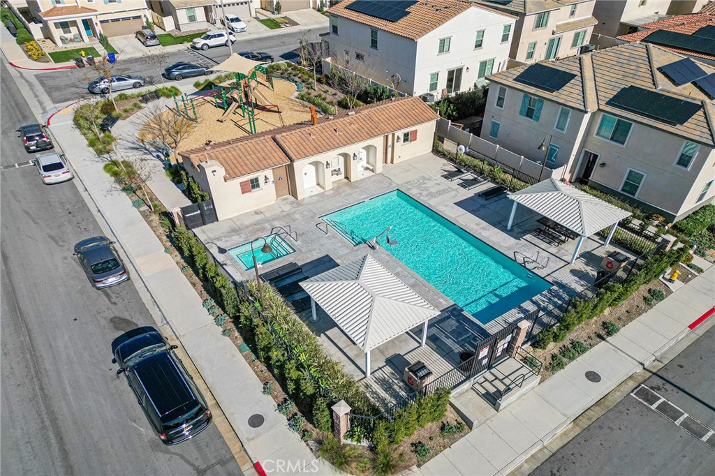 1045 West Clover Avenue Rialto, CA 92376 - Photo 27 of 32