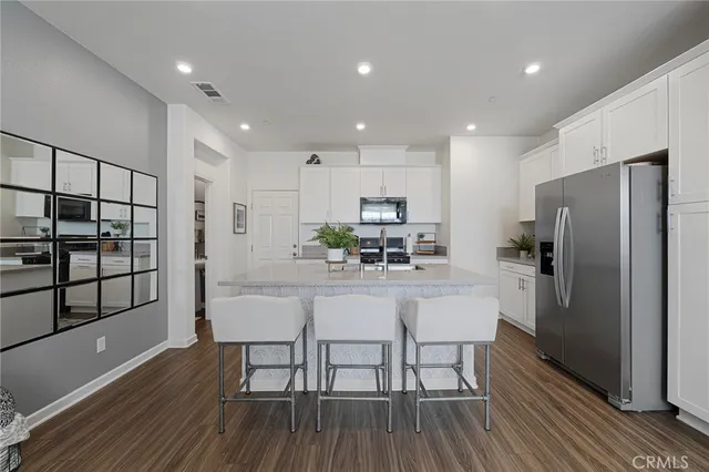 $480,000 | 1045 West Clover Avenue, Rialto, CA 92376