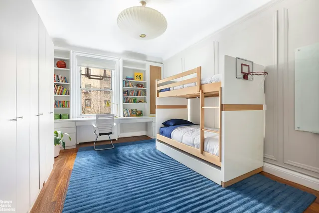 $3,895,000 | 210 West 90th Street, Unit 7B | Upper West Side