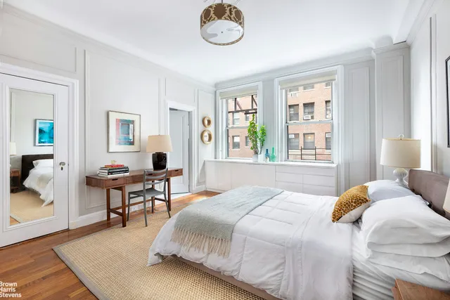 $3,895,000 | 210 West 90th Street, Unit 7B | Upper West Side