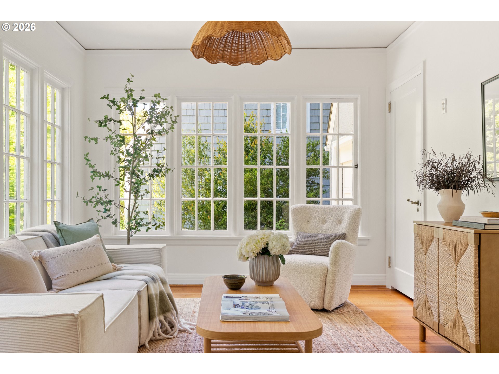 6216 Southeast Reed College Place Portland, OR 97202 - Photo 10 of 43 Gallery Image 10