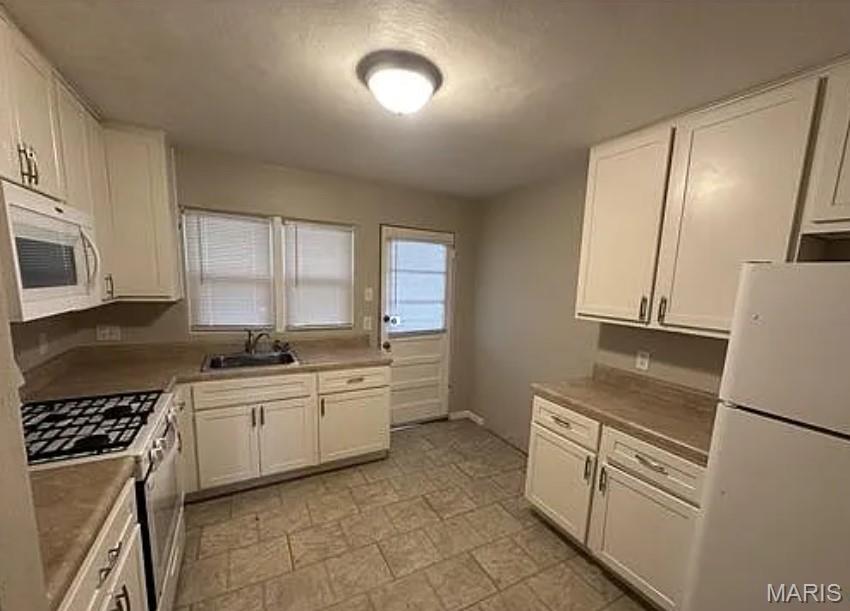 181 Bascom Drive St. Louis, MO 63135 - Photo 4 of 4