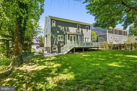 $1,950,000 | 1416 Ross Drive Southwest, Vienna, VA 22180