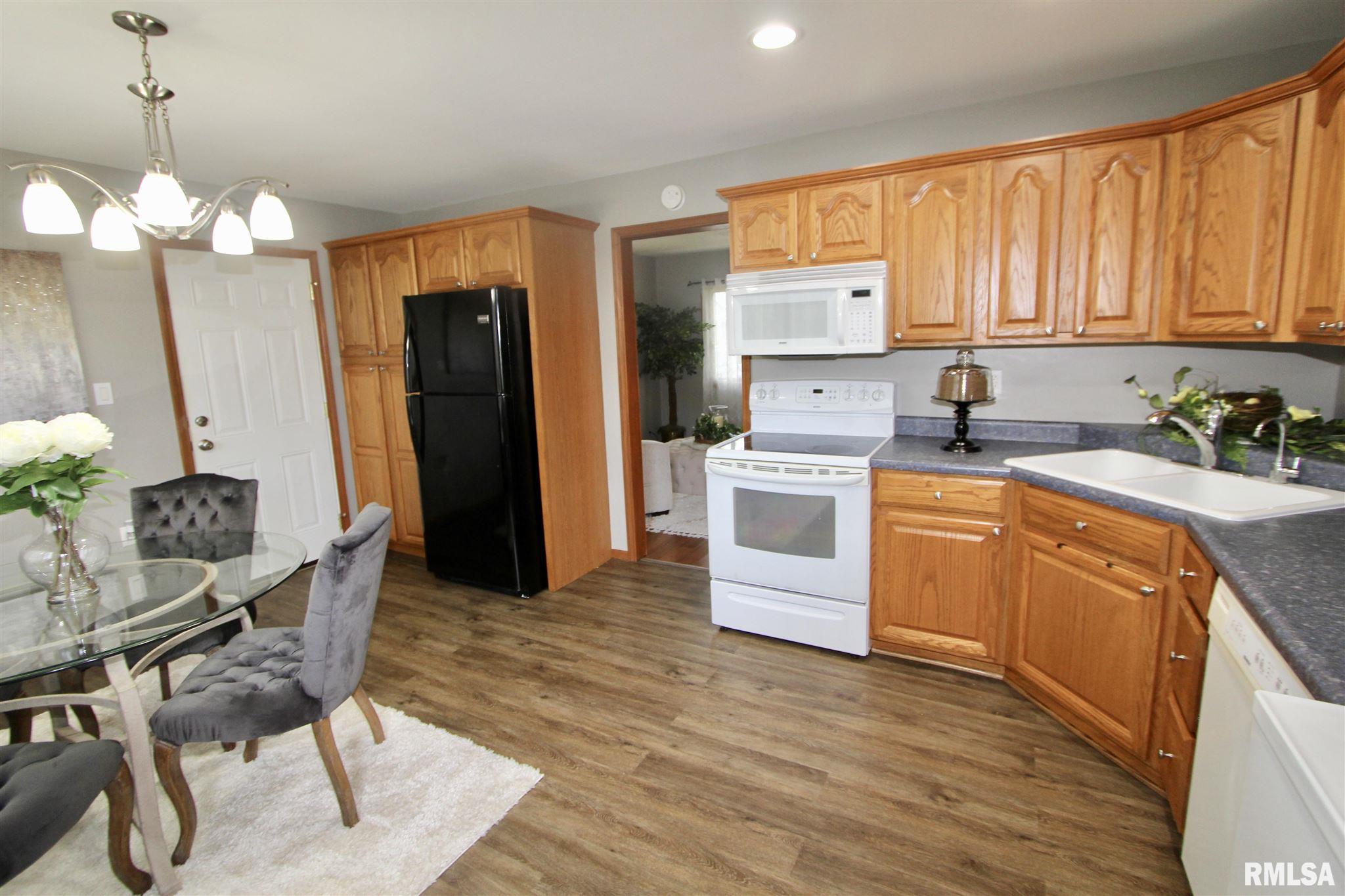 1105 Springfield Road East Peoria, IL 61611 - Photo 14 of 50 Gallery Image 14