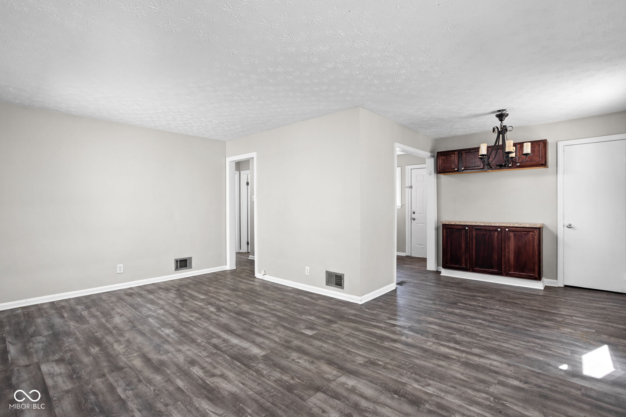 4535 Ralston Avenue Indianapolis, IN 46205 - Photo 8 of 29