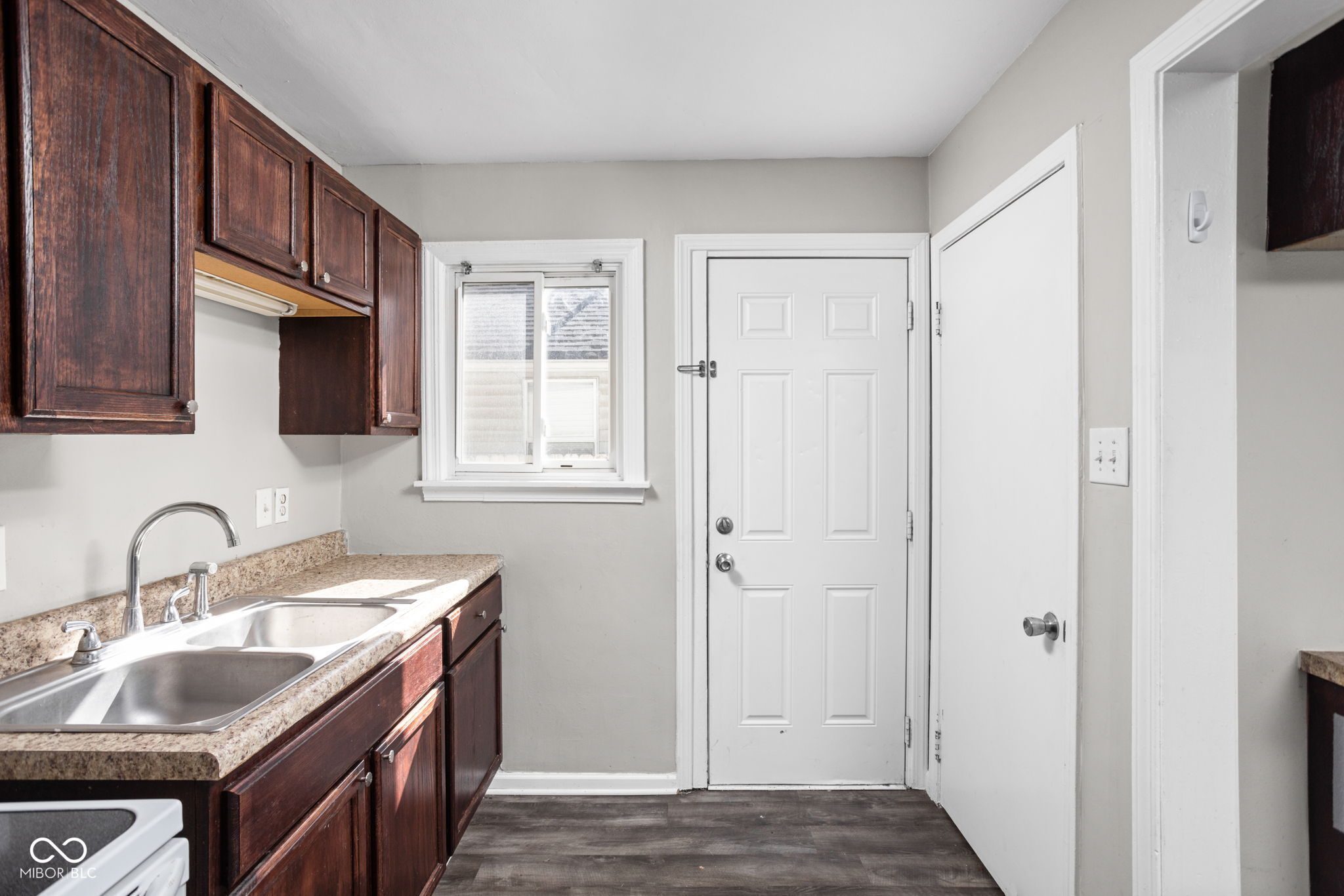 4535 Ralston Avenue Indianapolis, IN 46205 - Photo 10 of 29