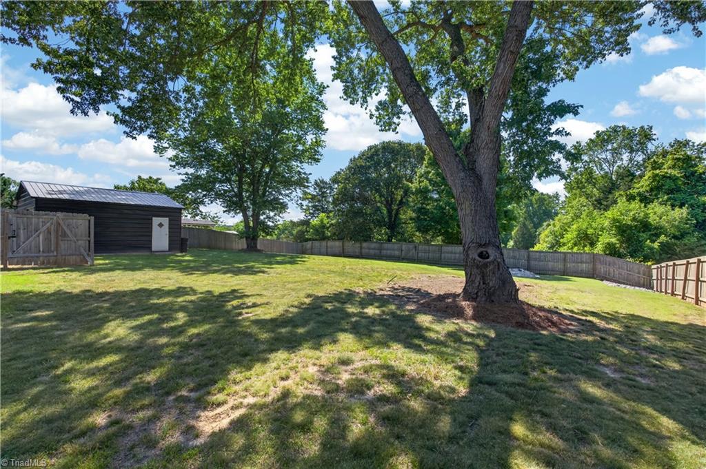 4306 Plainfield Road Sophia, NC 27350 - Photo 29 of 30