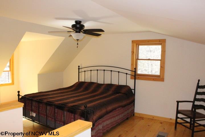 578 Sycamore Road Worthington, WV 26591 - Photo 4 of 20 Gallery Image 4