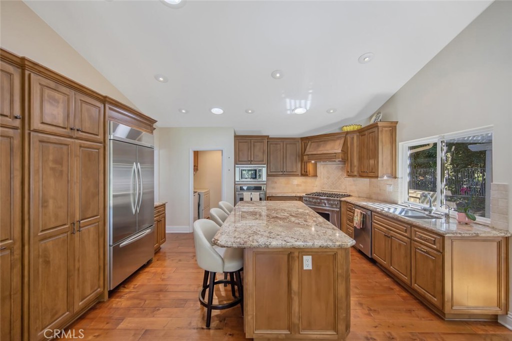 12738 Rosedale Court Camarillo, CA 93012 - Photo 22 of 66