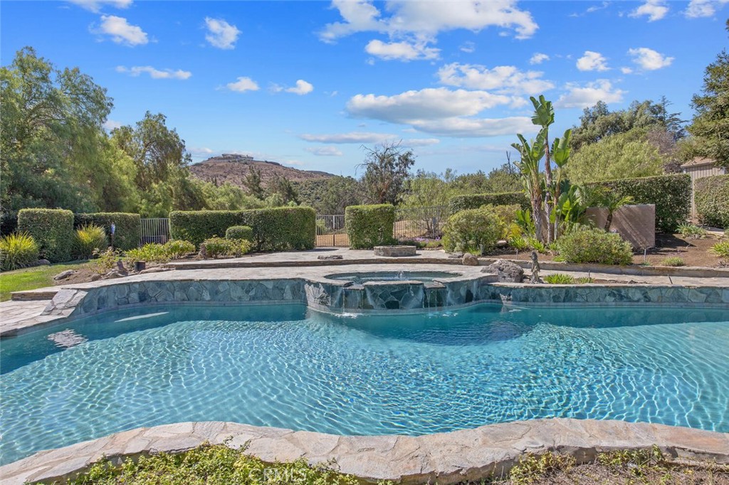 12738 Rosedale Court Camarillo, CA 93012 - Photo 39 of 66