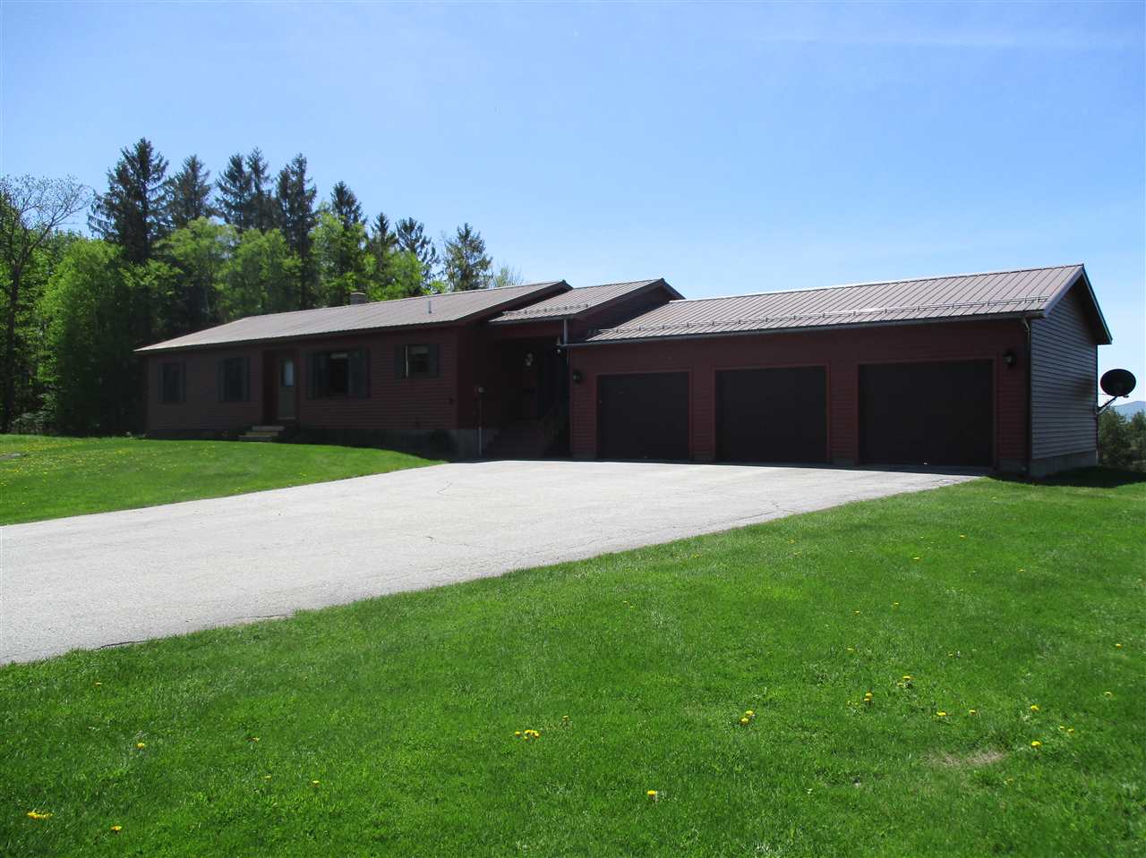 440 South Randolph Road Randolph, VT 05061 - Photo 3 of 24
