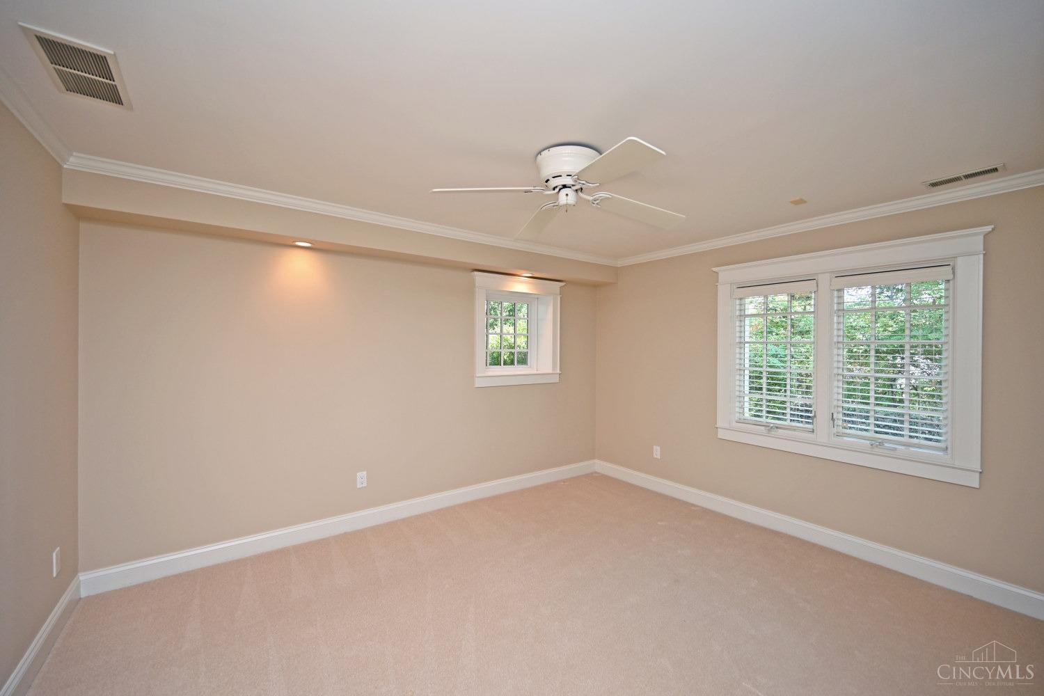 2476 Grandin Road Cincinnati, OH 45208 - Photo 35 of 59 Gallery Image 35