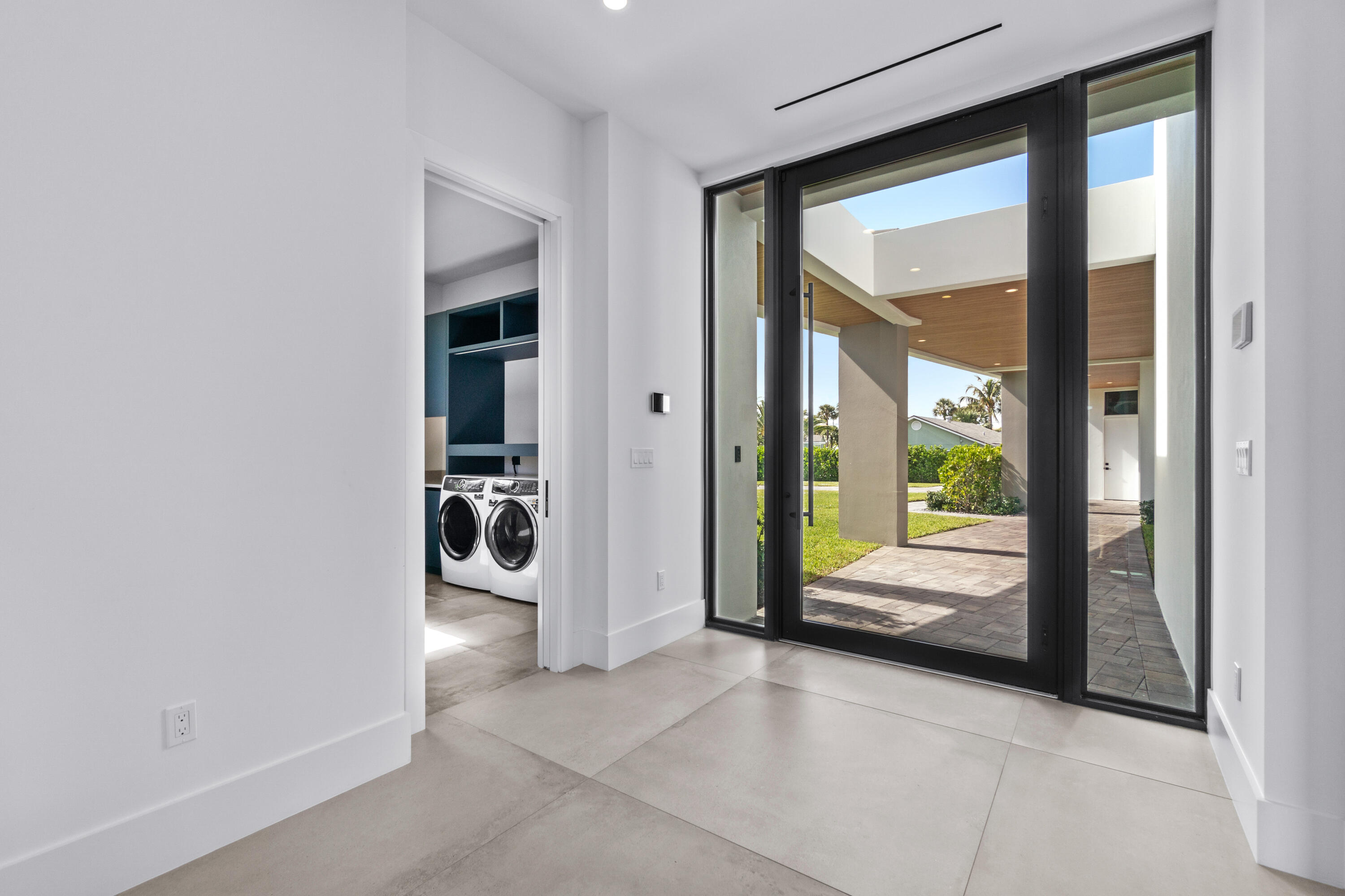 3445 Harbor Road North Jupiter, FL 33469 - Photo 5 of 80 008-3445HarborRoadNorth-Jupiter-FL-33469