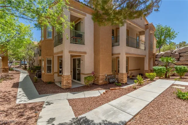 $324,900 | 224 Morgyn Lane, Unit 6, Boulder City, NV 89005