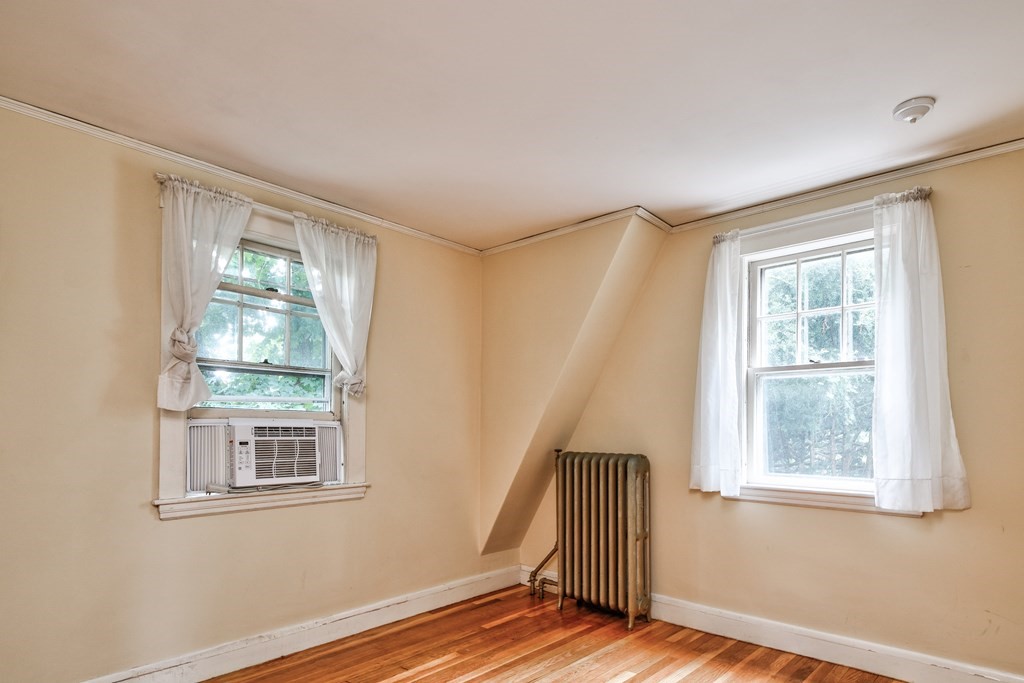 49 Warren Road Framingham, MA 01702 - Photo 20 of 29 Gallery Image 20