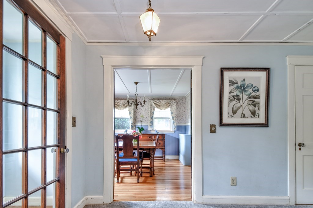 49 Warren Road Framingham, MA 01702 - Photo 8 of 29 Gallery Image 8