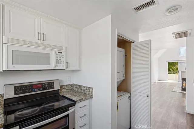 $699,500 | 27906 Amber, Unit 231, Mission Viejo, CA 92691