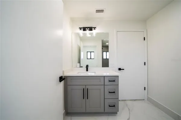 $1,975 | 3920 Wisteria Place, Punta Gorda, FL 33950