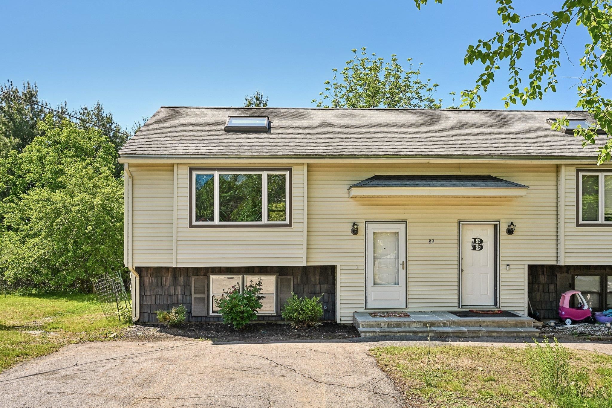 82 Derryfield Road, Unit L Derry, NH 03038 - Photo 3 of 34
